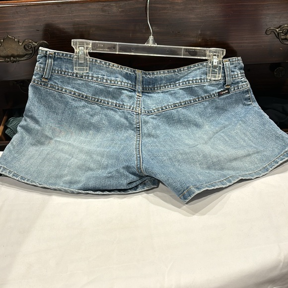 Jean Shorts - Picture 5 of 6